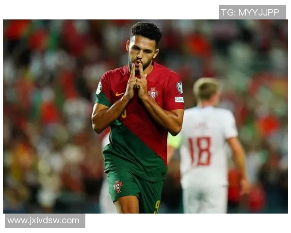 足坛风云再起:新星崛起与老将回归为比赛增添无限悬念